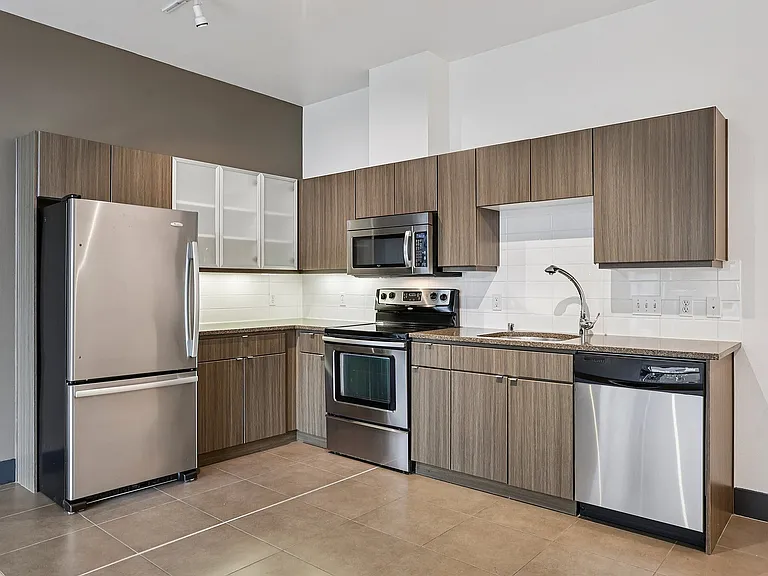 Lawrence Lofts — Photo 16