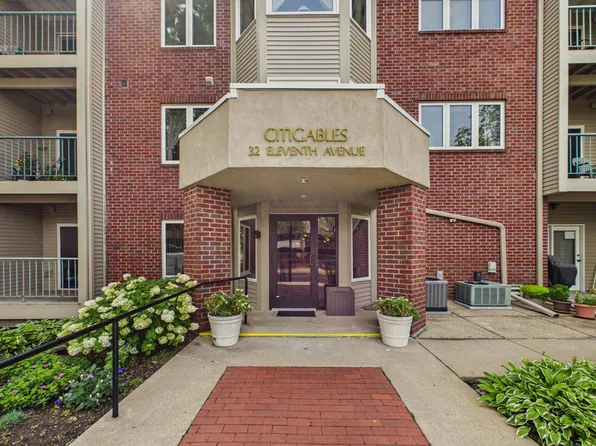 32 11th Ave S APT 202, Hopkins, MN 55343