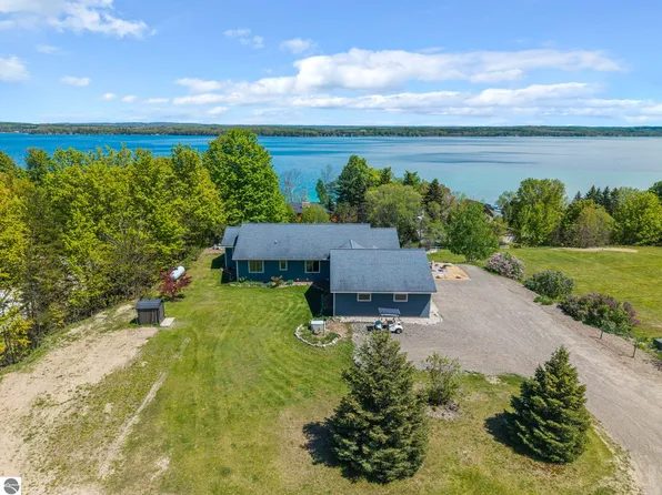 11660 Indian Rd, Kewadin, MI 49648
