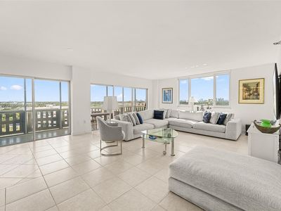 4001 Hillcrest Dr APT 1017, Hollywood, FL, 33021