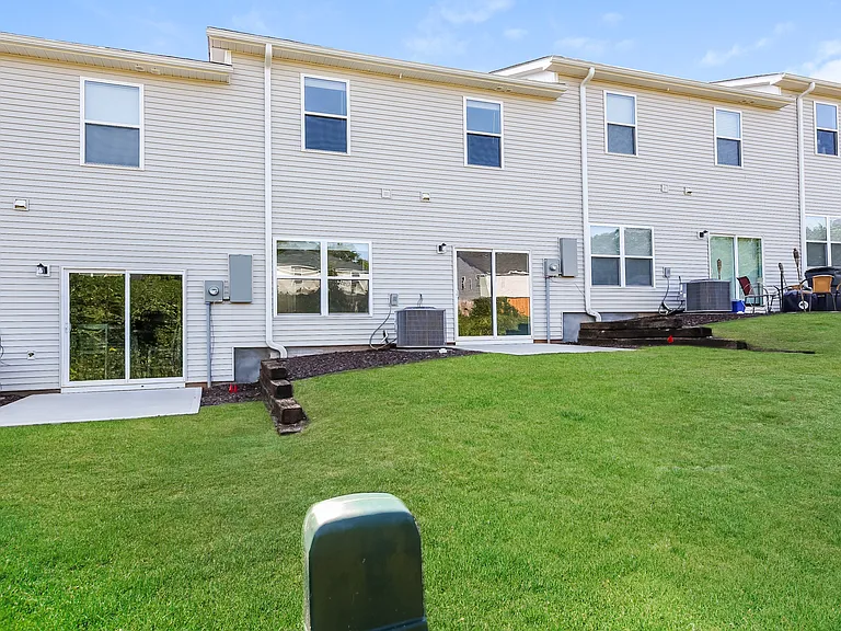 124 Cannon Dr — Photo 16