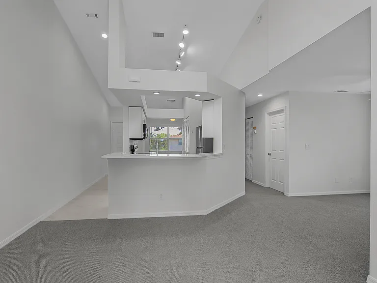 145 Wading Bird Cir #201 — Photo 2
