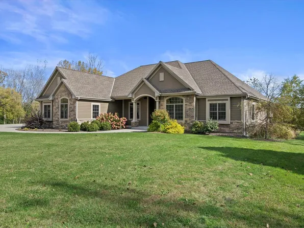 W177N12586 Apple Blossom LANE, Germantown, WI 53022