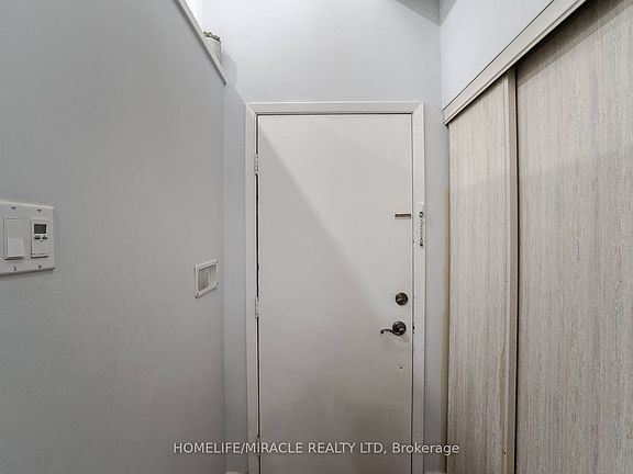 2nd image of 30 Hoskins Sq