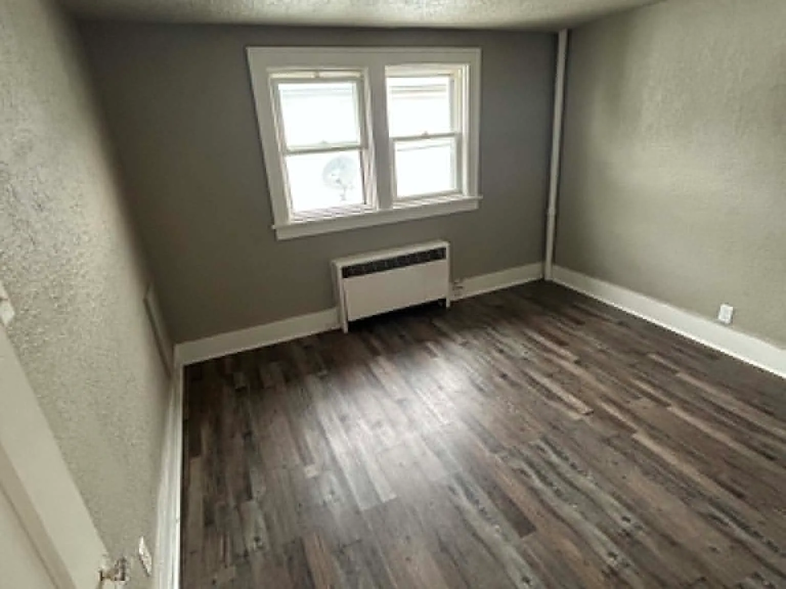 3 bed, 971 sqft, $1,175 — Photo 2