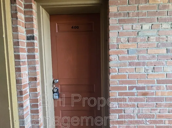 400 S Hydraulic Ave #1, Wichita, KS 67211