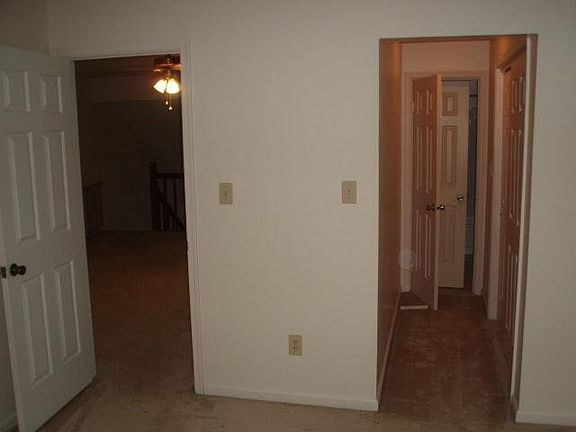 4th image of 1111 Vermilya Ct