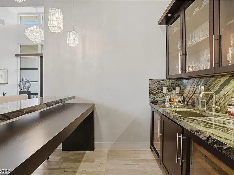 47 Moonfire Dr — Photo 17