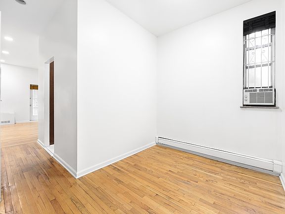 3rd image of 203 E 13th St APT 1A