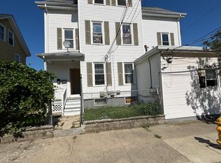 58 Arch St FLOOR 3, Pawtucket, RI 02860