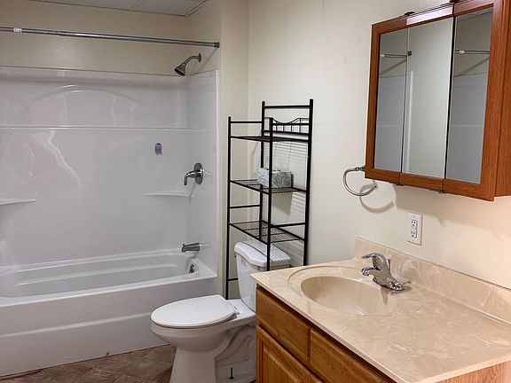 4th image of 1401 E Washington St #1403-1/2