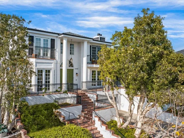 16767 Bollinger Dr, Pacific Palisades, CA 90272