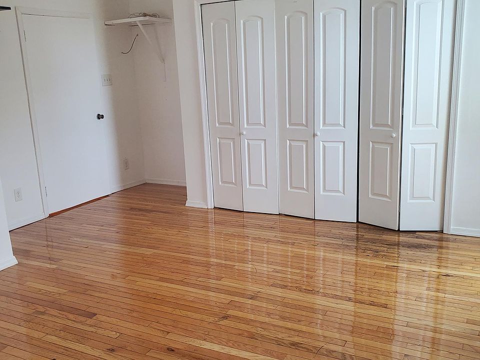 1st image of 689 E 26th St #1