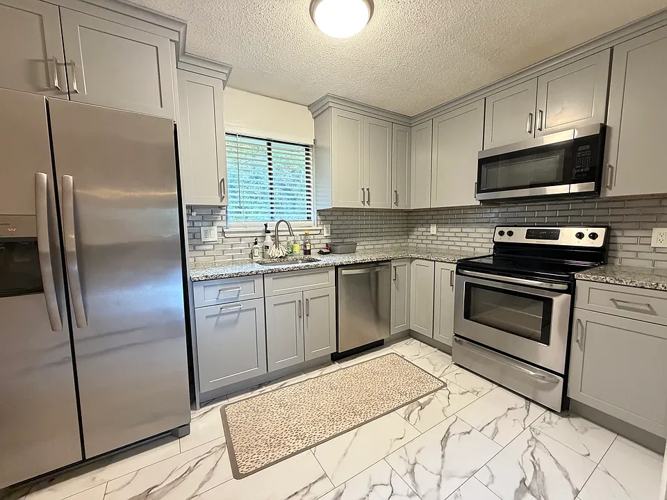 255 High Path Rd #255