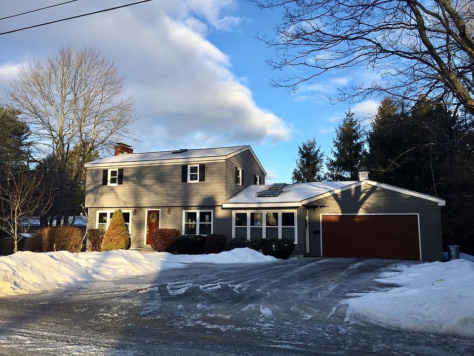 2nd image of 33 Columbus Rd