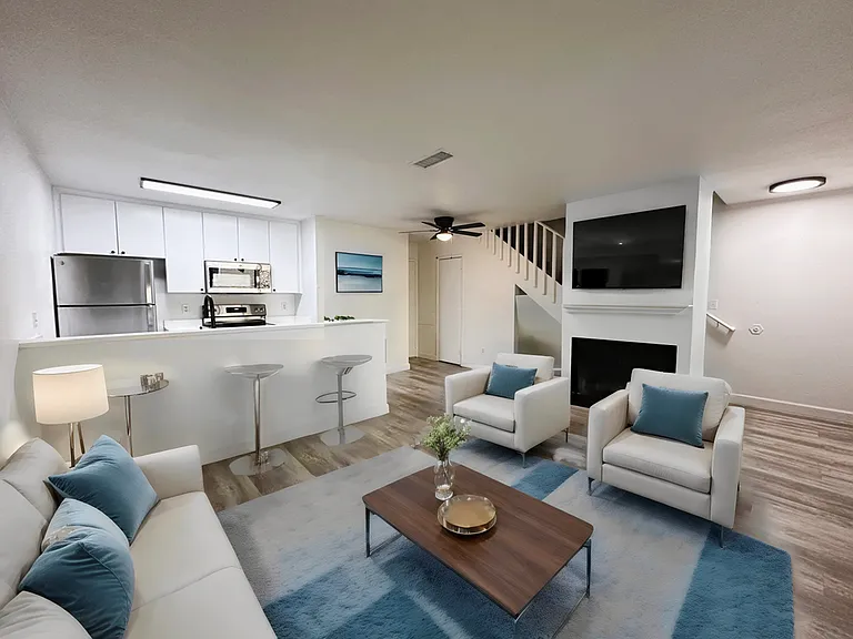 Canyon Springs Townhome Apartments — Photo 6