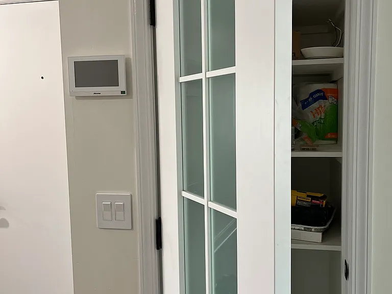 Video Intercom / Pantry Door