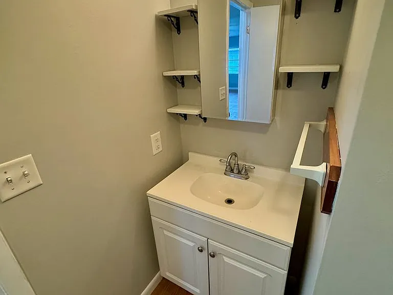 21804 Marlin Ave — Photo 53