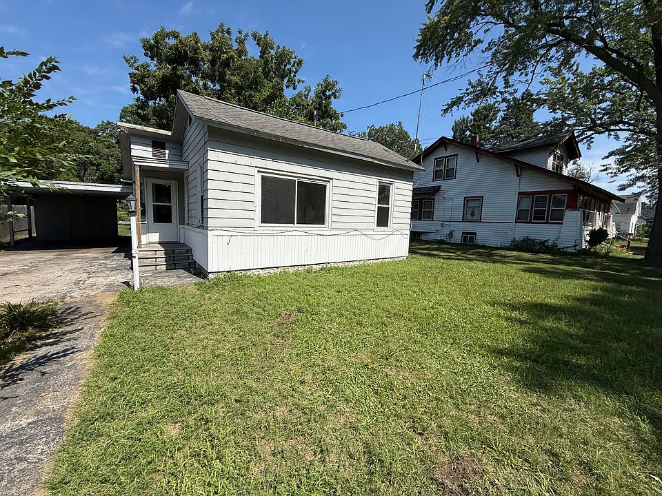 1st image of 758 Oak Ave