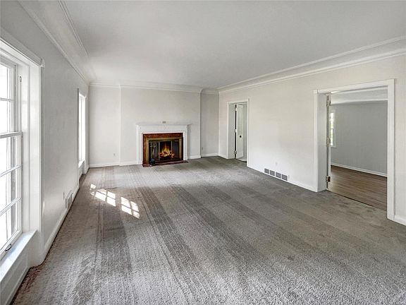 2nd image of 1619 Monticello Dr