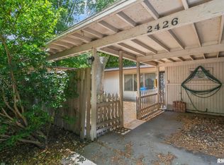 2426 E Devonshire Rd, Springfield, IL 62703