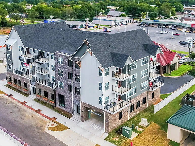1050 Spencer St #33 — Photo 16
