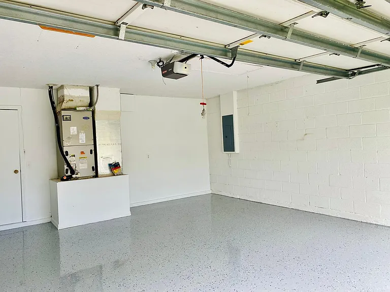 5952 NW Baynard Dr — Photo 20