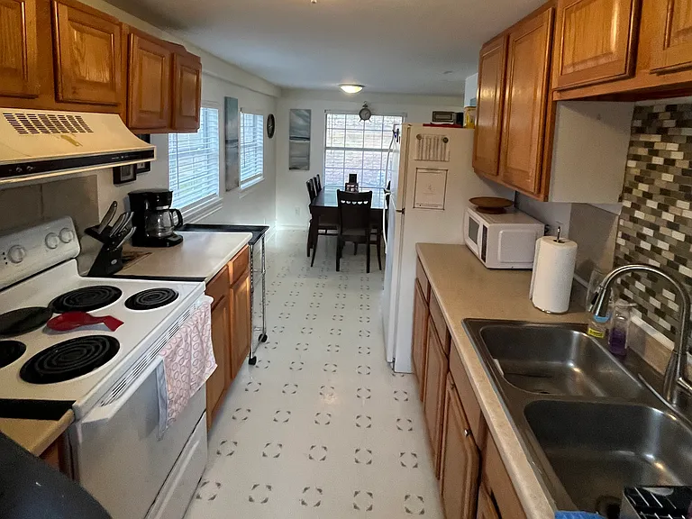 185 Bentwood Dr — Photo 13
