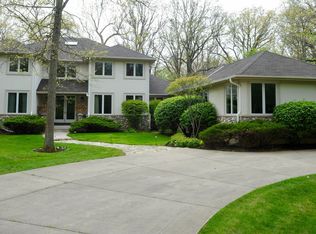 3 S Robinwood Ct, Riverwoods, IL