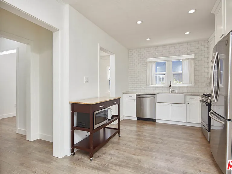 2904 W 81st St — Photo 12