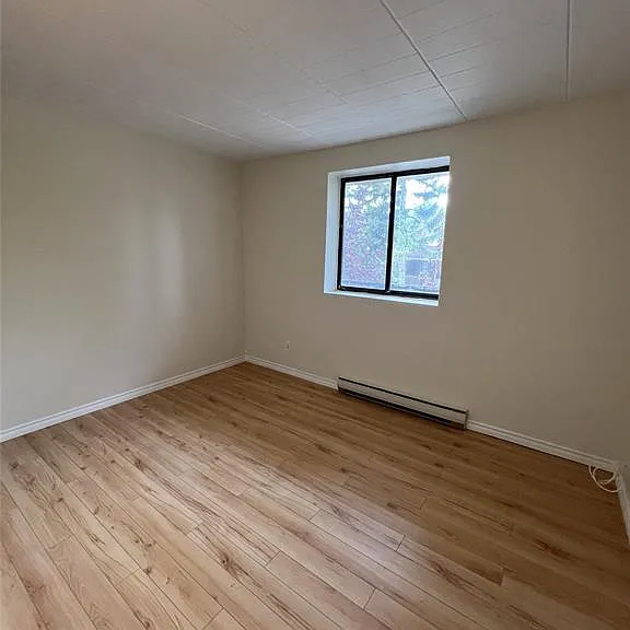 1580 Moy Ave #201 — Photo 6
