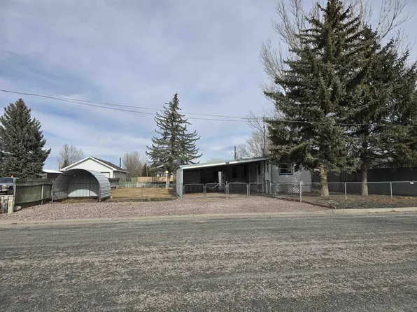 785 W Chugwater St, Guernsey, WY 82214