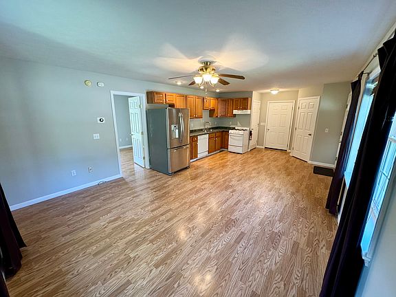 Kitchen/living combo