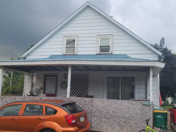 206 S Hill St, Monona, IA 52159