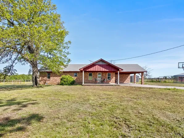 65602 4702nd Rd, Watts, OK 74964