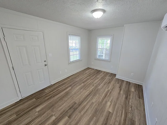 96 Cushing St #B — Photo 3