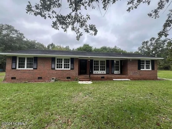 10251 Old Lumberton Road, Evergreen, NC 28438