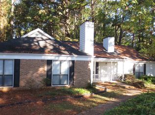 607 Greenvale Rd, Lawrenceville, GA 30043