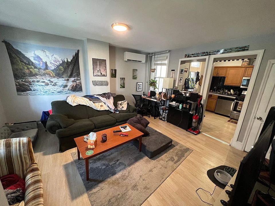 1st image of 2336 W 18th St #1