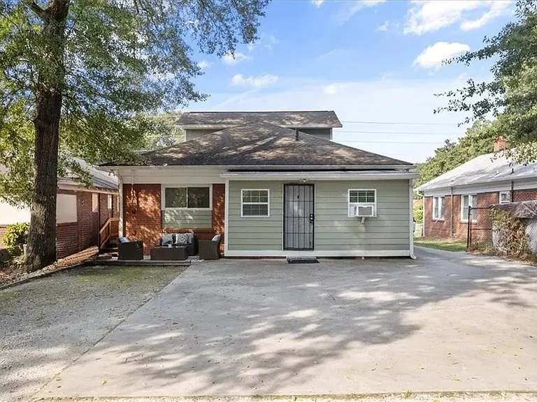 Backyard - parking area