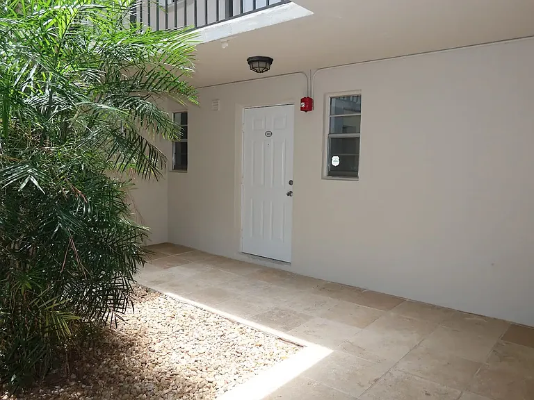 6711 N Kendall Dr #505 — Photo 15