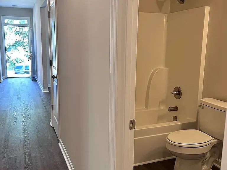 240 Carriage Ln — Photo 38