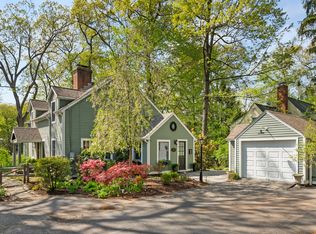 353 Ridgewood Rd, West Hartford, CT 06107