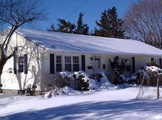 24 Lillibridge Dr, East Greenwich, RI 02818