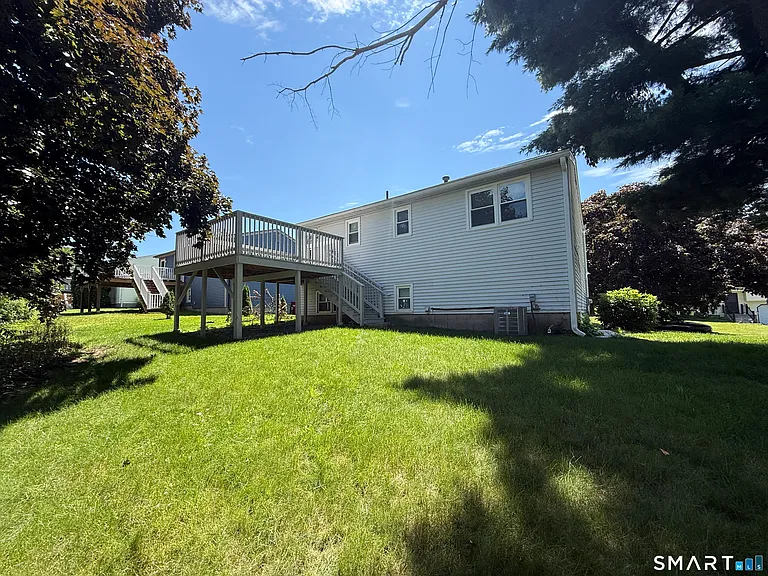 106 Meetinghouse Rdg — Photo 14