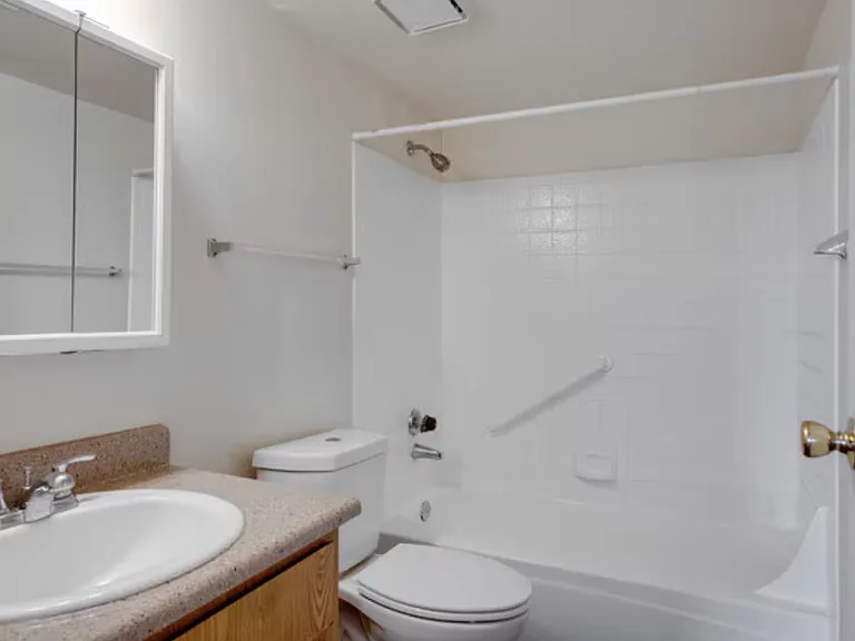 2080 N Trekell Rd #1 — Photo 4