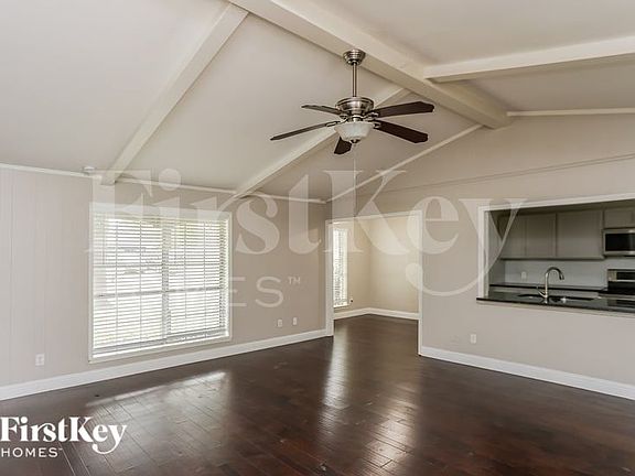 2nd image of 222 Joe White St