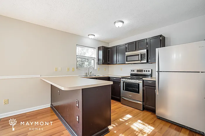 1449 Pepper Ln — Photo 9