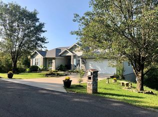 116 Oak Creek Cir, Branson West, MO 65737