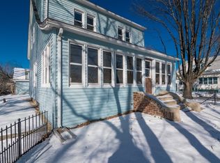 152 Lake Dr, Springfield, MA 01151